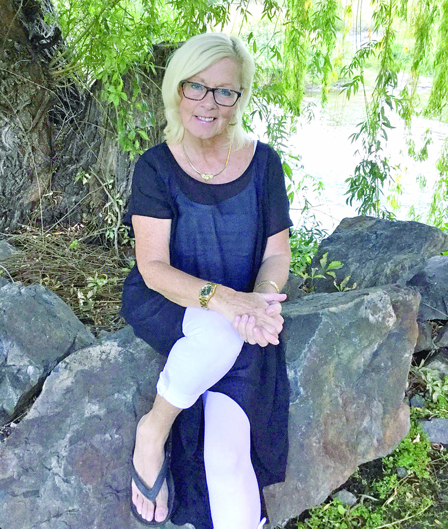 Peggy Kinsman, a veteran singer who used to sing on the old Don Messer’s Jubilee program on CBC television, will be performing Saturday night at Jojo’s Cafe in Osoyoos. (Contributed photo)
