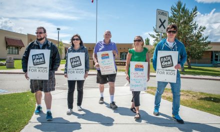 Strike continues as Sept. 2 date for school return nears