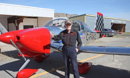 Aviator celebrates 90th birthday by flying friendly skies