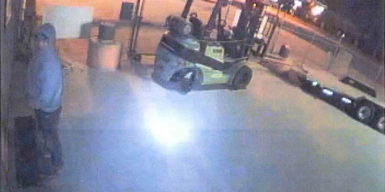 Police seeking public’s help to ID break-in suspect