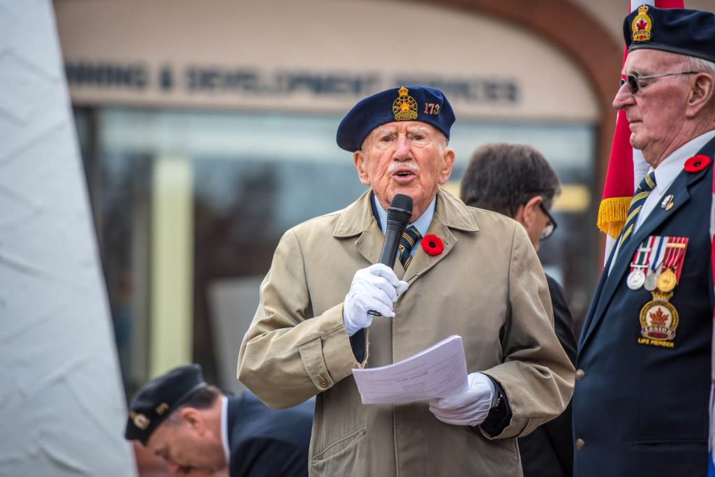 Dr. Robert Ritchie concludes the cenotaph Remembrance Day service. (Richard McGuire photo)