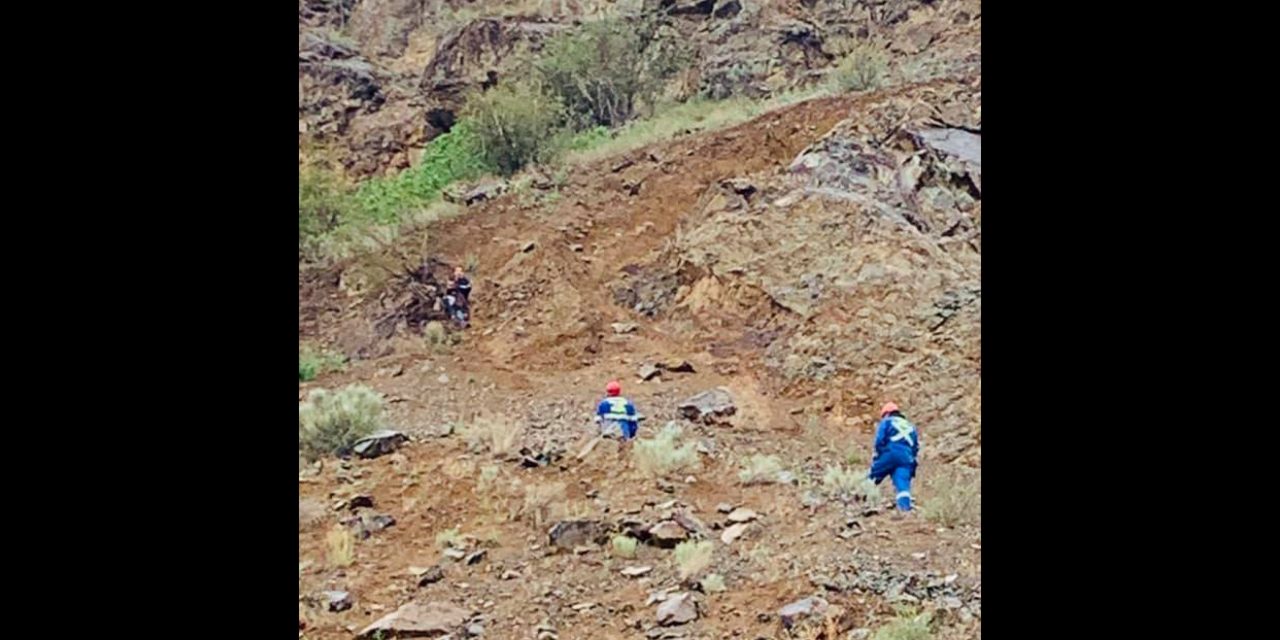 First responders rescue hikers stranded behind Osoyoos Golf Course