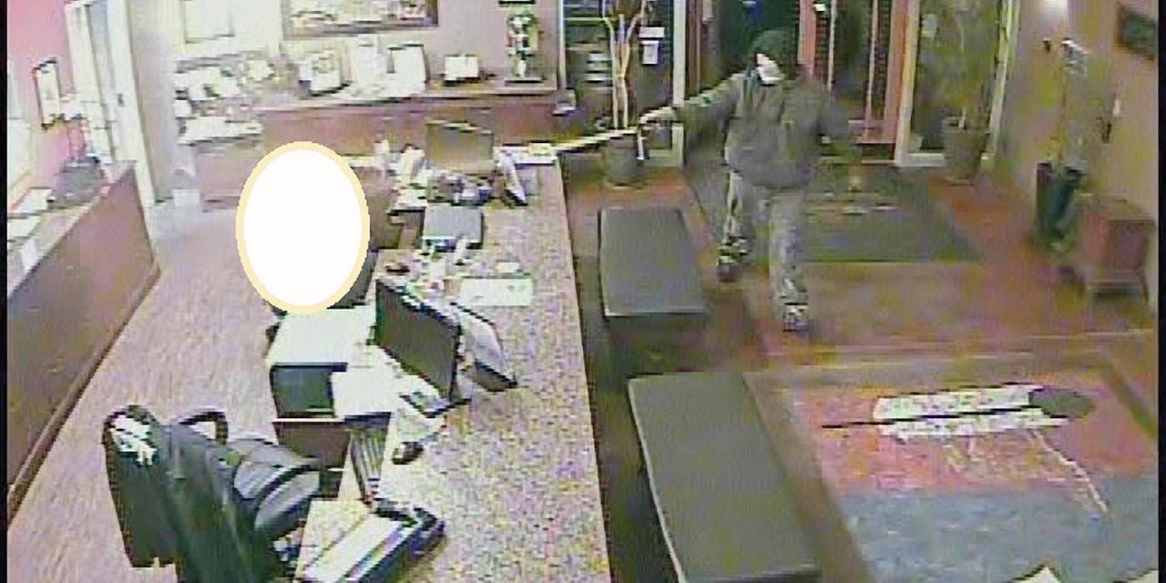 Police release photos of Spirit Ridge ATM robbery