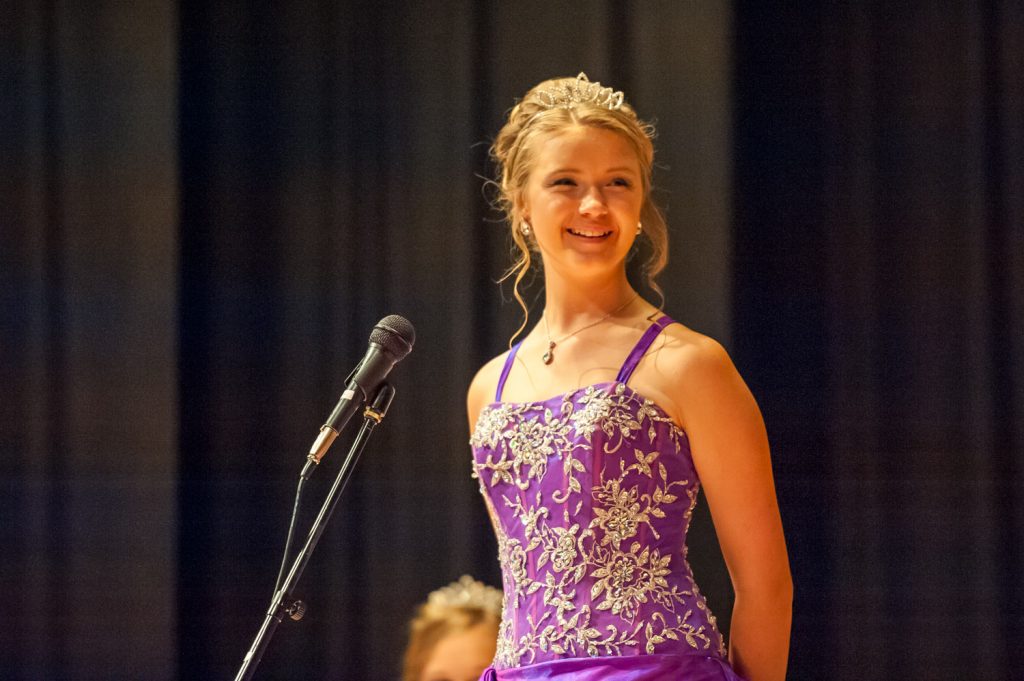 Ali Hutter responds to her impromptu question. (Richard McGuire photo)