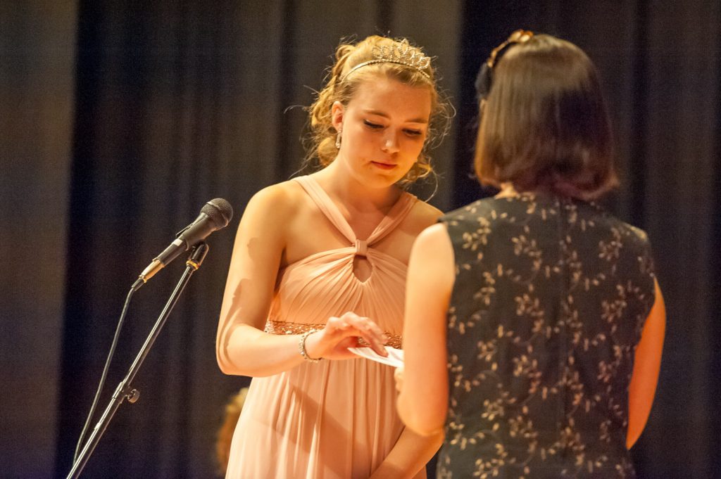 Jewel McCullough draws her impromptu question. (Richard McGuire photo)