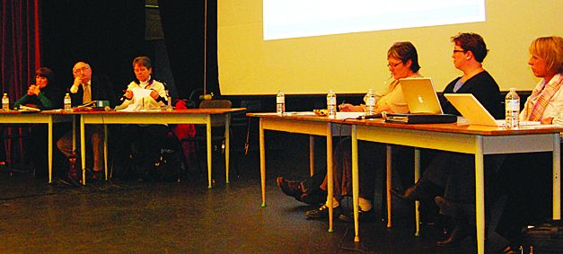 CUTTING BUSING, FOUR-DAY SCHOOL WEEKS DISCUSSED AT DISTRICT 53 MEETING