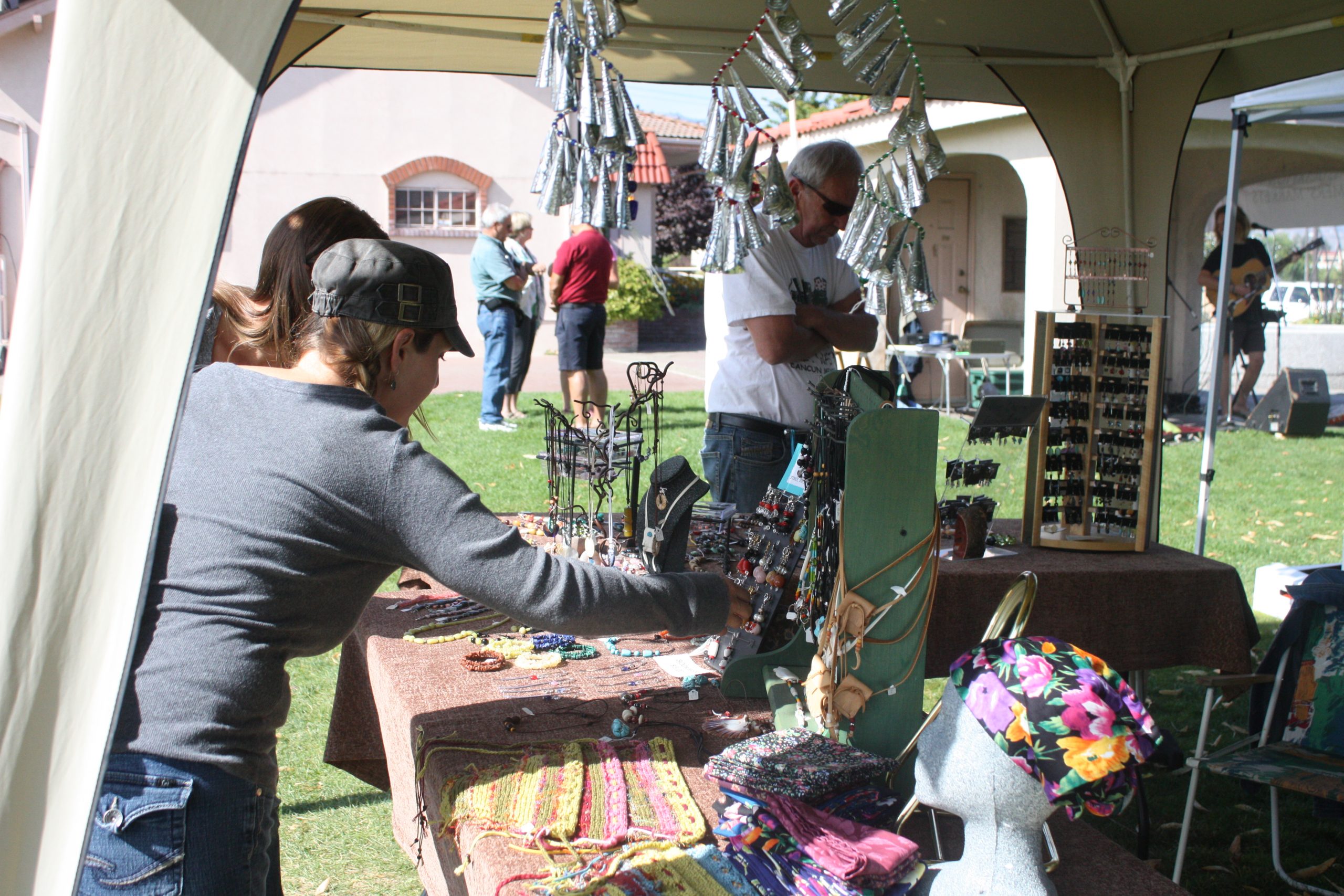 sept-19-market-on-main-2 sept-19-market-on-main-2