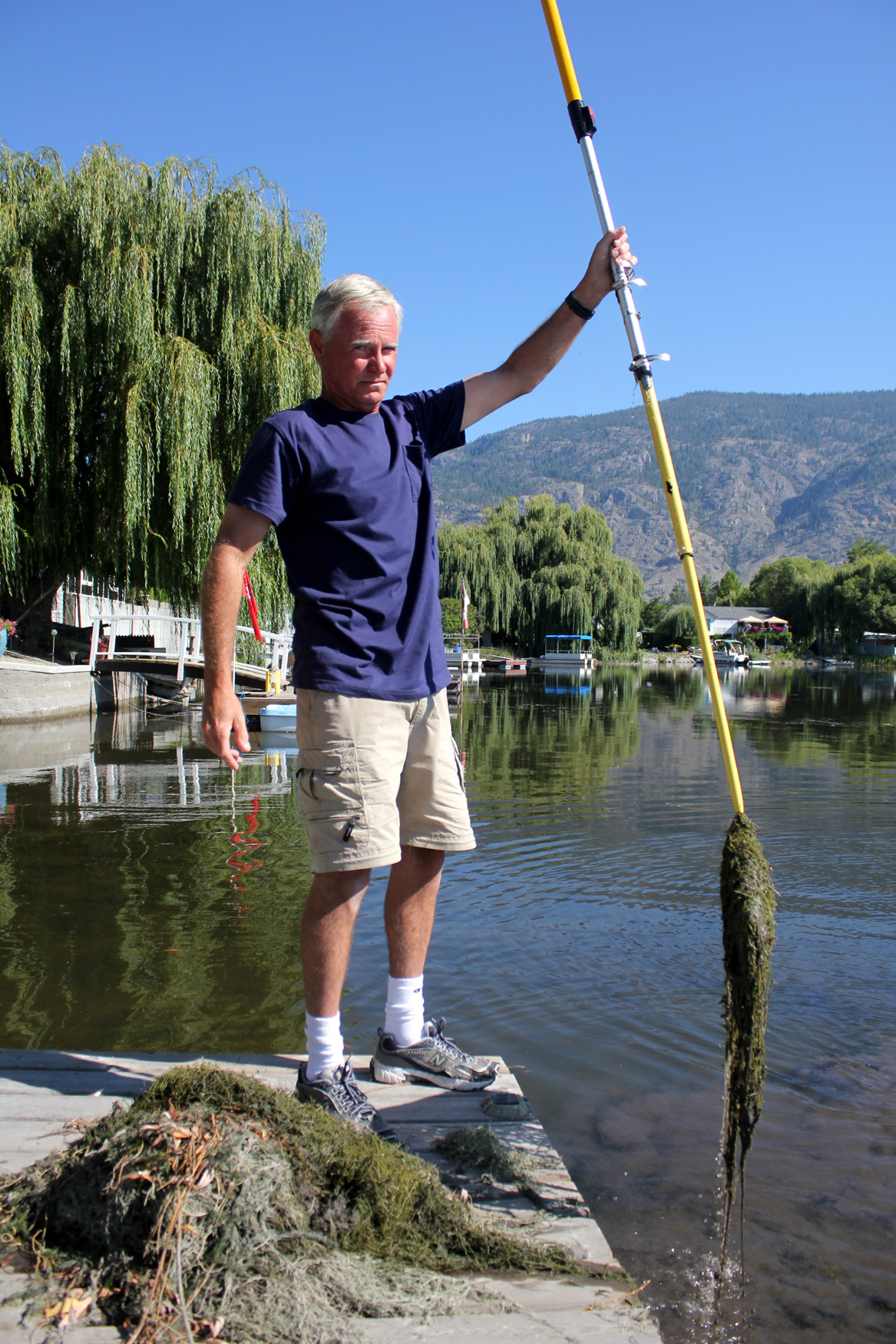 MANY RESIDENTS ON SOLANA BAY ARE UPSET WITH THE INCREASING AMOUNT OF DEEP,  DIRTY SLUDGE - TimesChronicle.ca