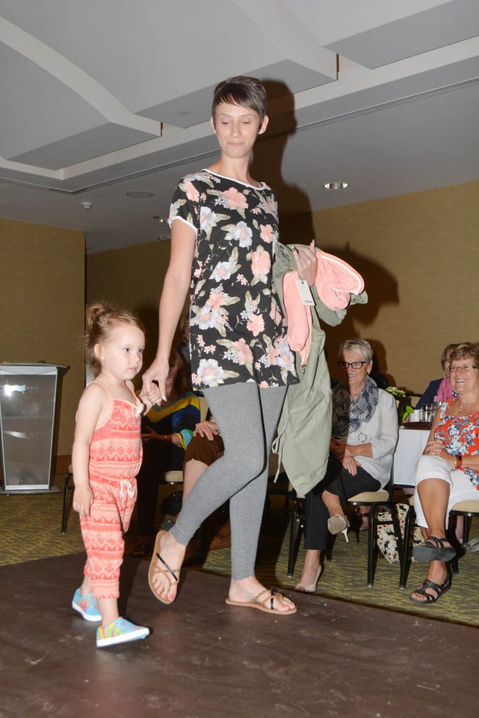 Mother Cheyanne Snyder and her daughter Bella Snyder teamed up to represent Unity Osoyoos. (Lyonel Doherty photo)