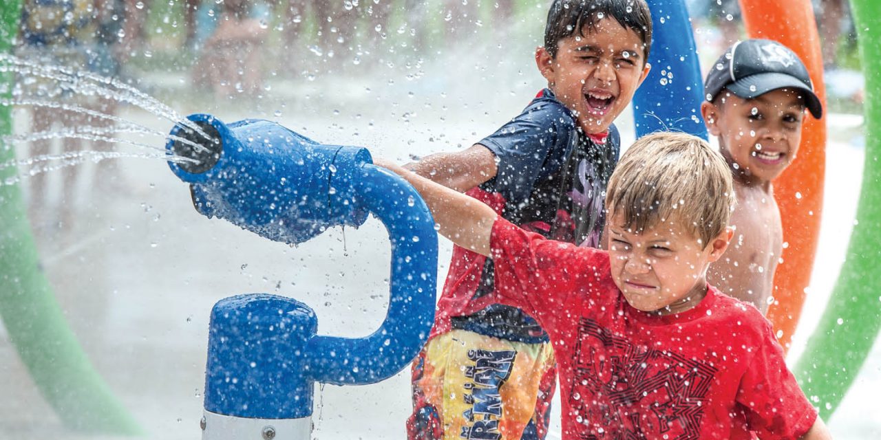 Town signs deal with Telus to benefit new splash park