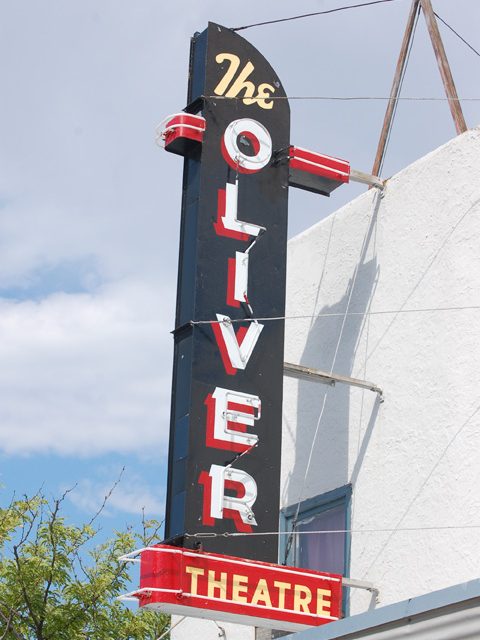 Oliver Theatre partners with Unity Clothing to help local charity