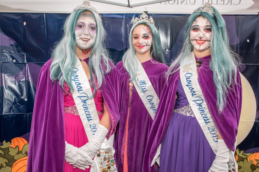 The Osoyoos Royalty dressed up for Trick or Treat Main Street, where they helped out at a photo booth in front of Osoyoos Credit Union, which organized the event. From left are Princess Bailey Toepfer, Miss Osoyoos Emma Fernandes and Princess Tianna Morgan. (Richard McGuire photo)