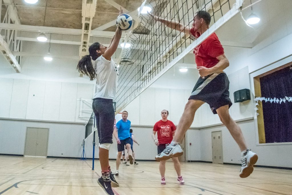 Ashley Lotke-Schipholt (left) of Hogan's Heroes and Ryan Dunkley of Desert Hills battle for the ball. (Richard McGuire photo)