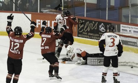 Coyotes score nine, grab two wins before holiday break