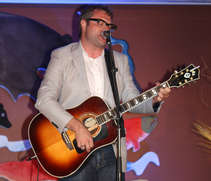 FESTIVAL BLENDS WINES AND CELEBRITIES FOR GOOD CAUSES