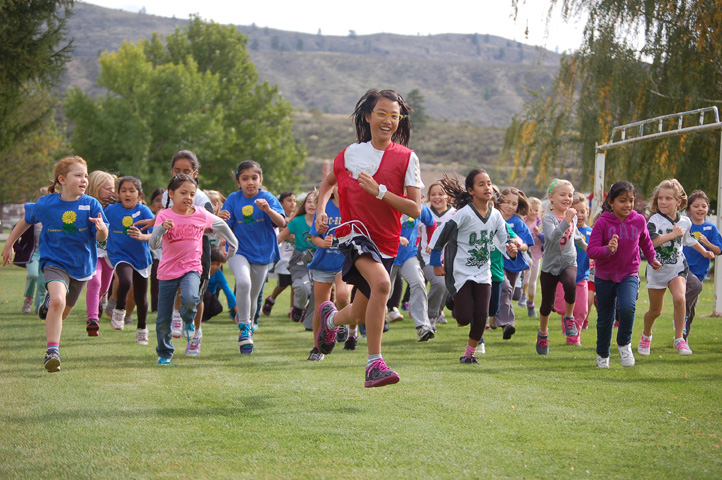 Tuc-el-Nuit hosts district cross-country meet
