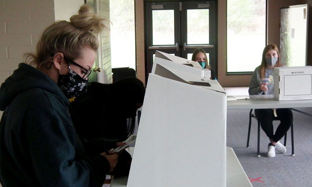 OSS students learn politics in mock vote