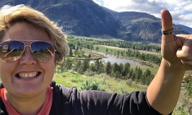 Former journalist dies in crash south of Cawston
