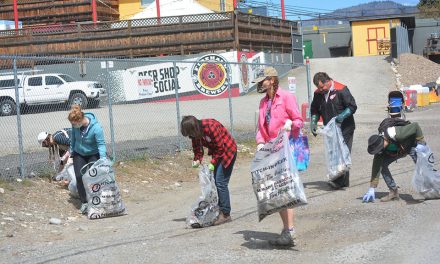 Groups pitch in for Earth Day in Oliver