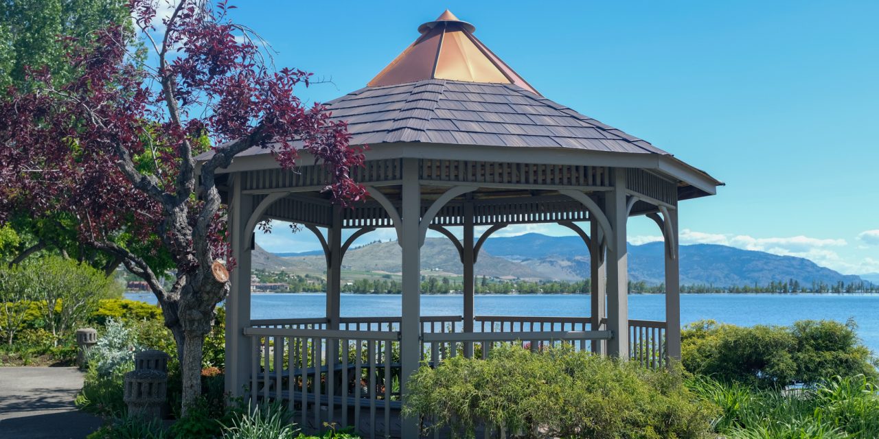 New gazebo pays tribute to town volunteers