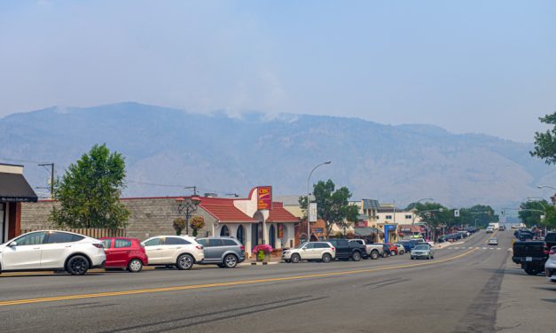 Osoyoos mayor provides update, advises people to stay off lake