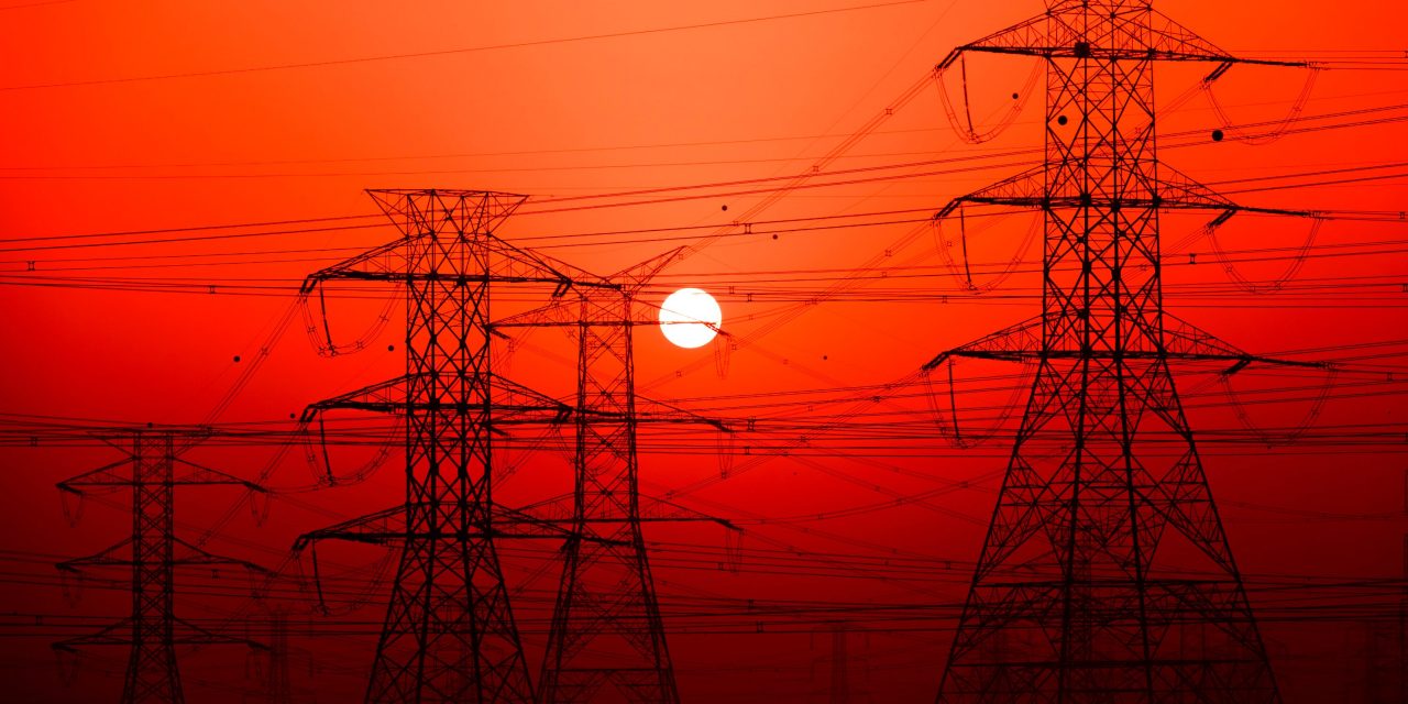 Hot weather ahead, FortisBC asks you to dial it back