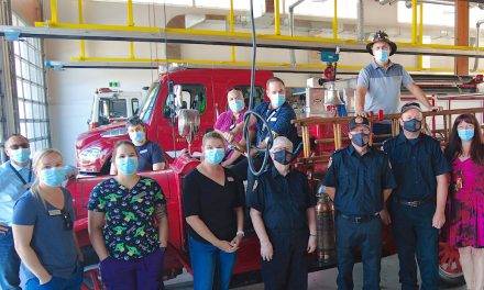 Mariposa Gardens residents and staff thank firefighters