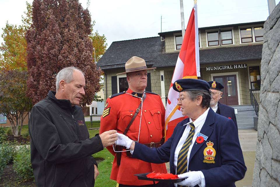 Oliver Legion kicks off poppy campaign