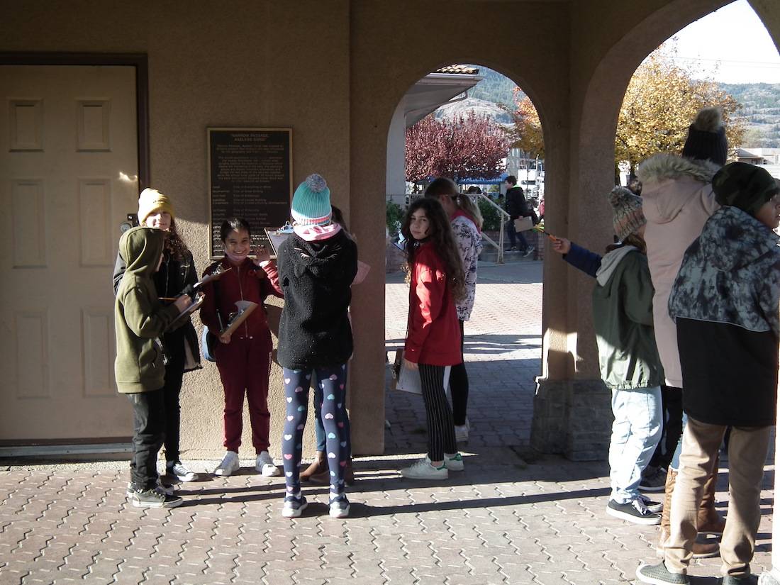 remembrance day students