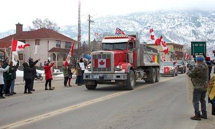 Okanagan version of ‘freedom convoy’ rolls through Oliver, Osoyoos