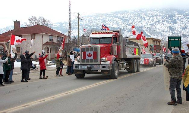 Okanagan version of ‘freedom convoy’ rolls through Oliver, Osoyoos