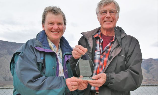 Outstanding water quality society volunteer honoured
