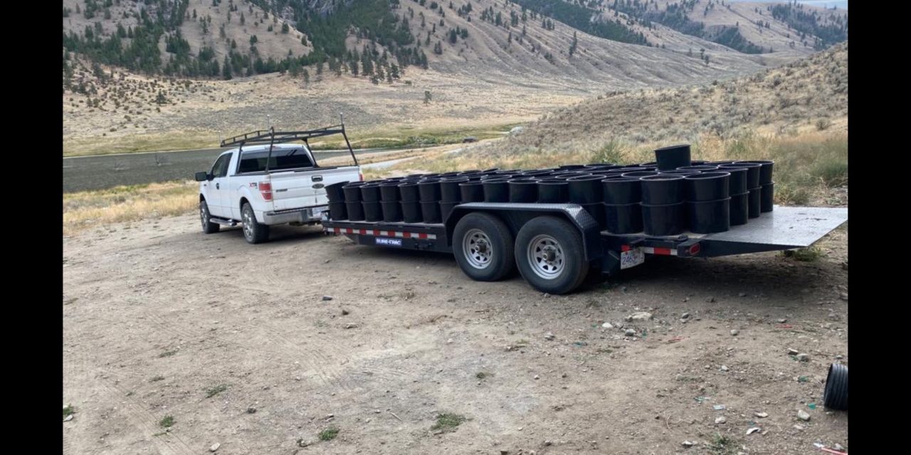 Police looking for stolen trailer
