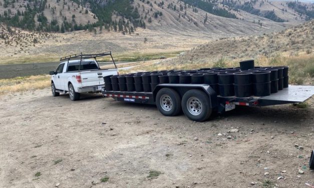 Police looking for stolen trailer