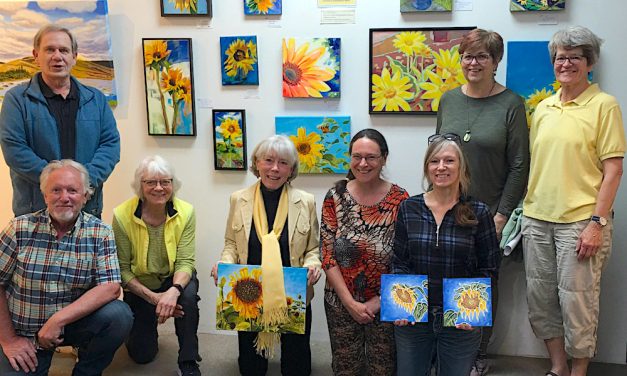 Flower power: Artists support Ukraine aid with sunflower art
