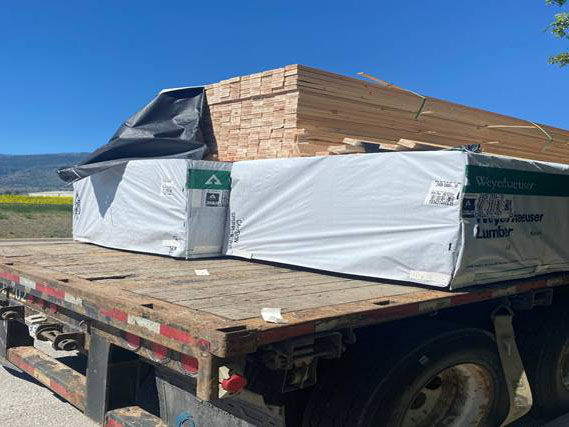 Thieves steal lumber from truck