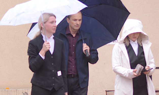 Osoyoos manslaughter trial must go on, judge rules