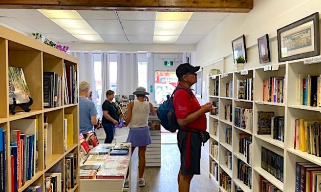 New bookstore boosts Osoyoos gallery space