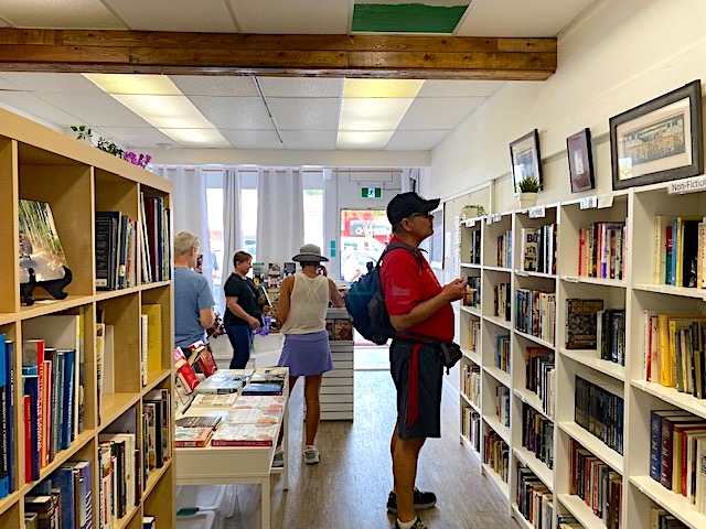 New bookstore boosts Osoyoos gallery space