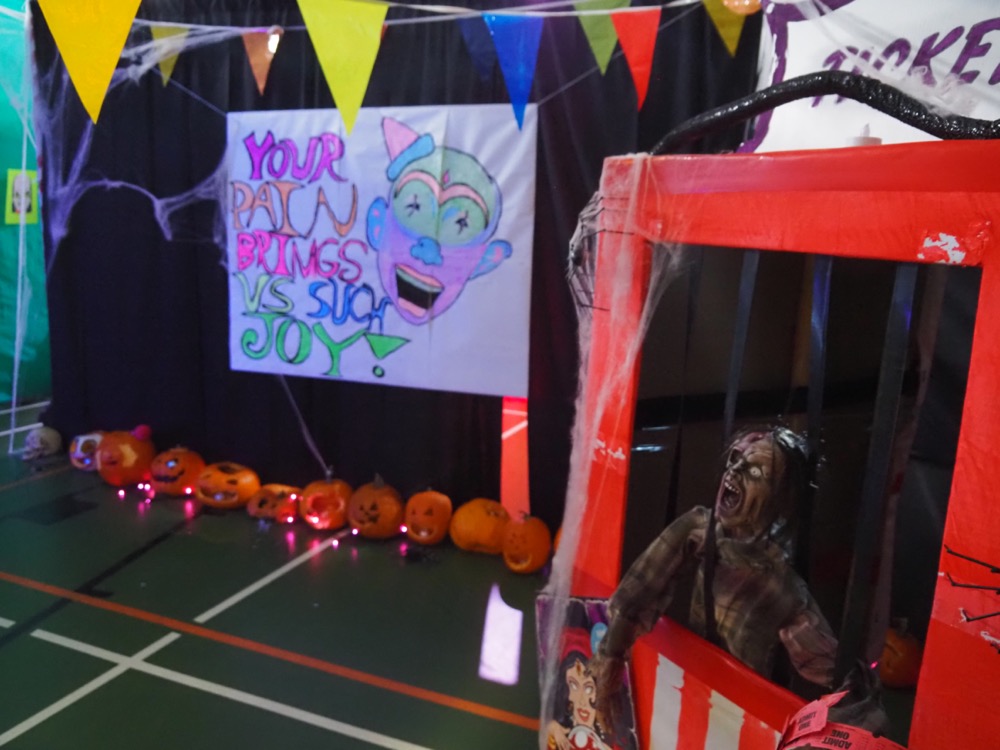 halloween haunted house