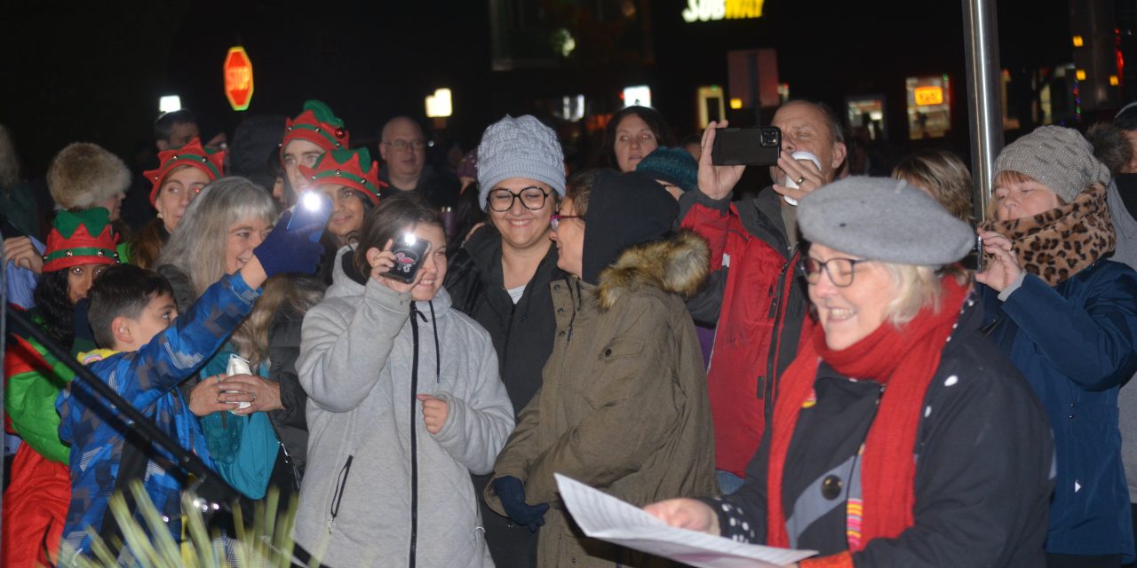 Oliver Light-Up brings back the crowd