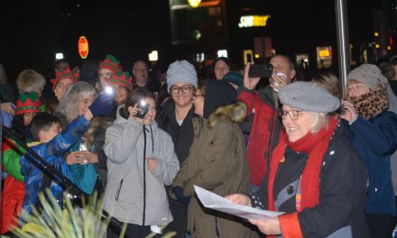 Oliver Light-Up brings back the crowd
