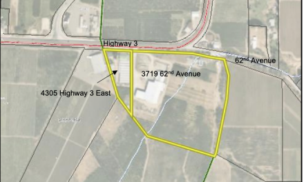 Osoyoos closer to annexing two properties