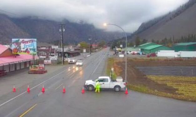 Hwy. 3 reopens to one lane alternating, evac orders rescinded
