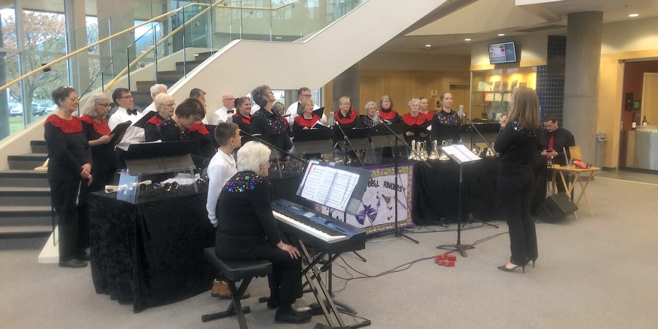Ringing in Christmas with the Oliver Handbell Ringers, Singers