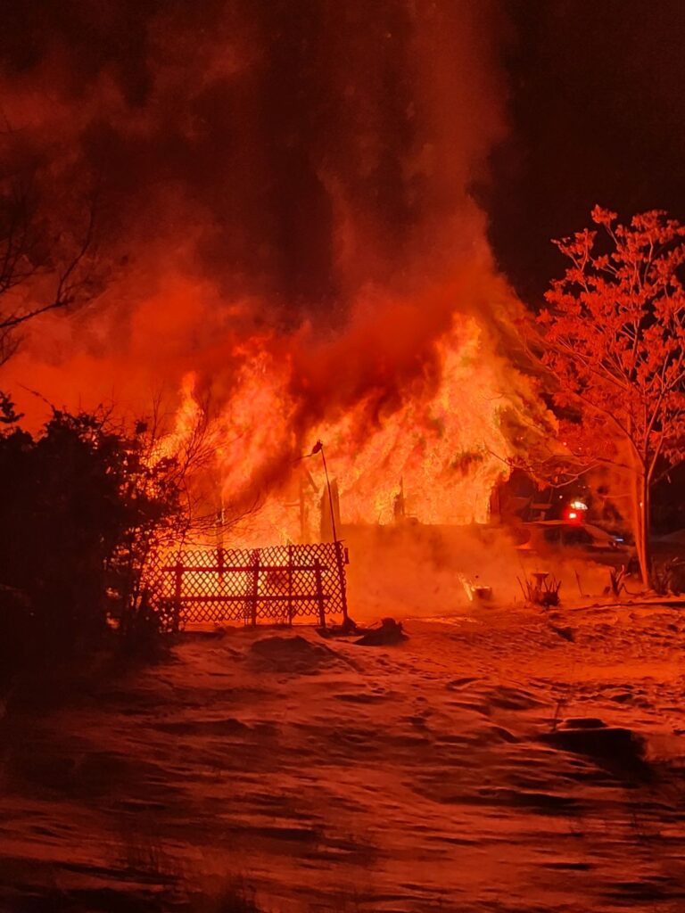 mobile home fire osoyoos