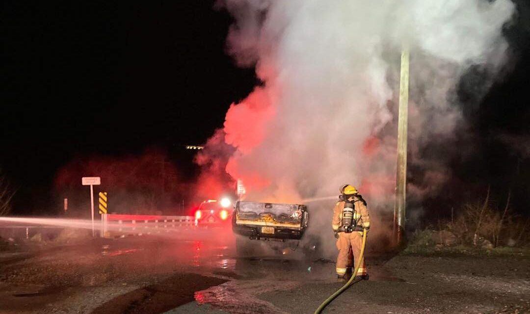 Oliver firefighters contain early morning vehicle fire