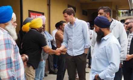Eby hears fruit farmers’ plight as they rally in Osoyoos