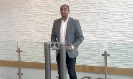 NDP caucus meetings in Osoyoos beat election drum