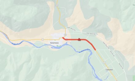 Major accident closes Hwy. 3 between Keremeos, Cawston